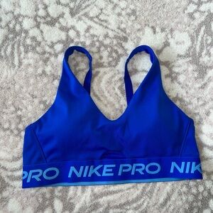 New condition Nike pro blue sports bra small